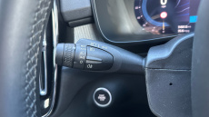 Volvo XC40 2.0 B4P Ultra Dark 5dr Auto Petrol Estate